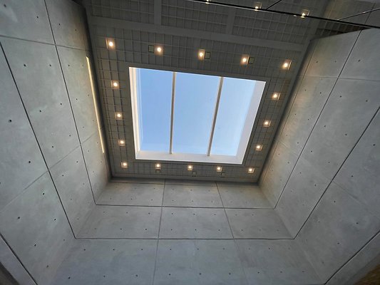 foyer ceiling