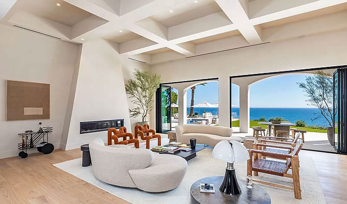 UNIVERSAL-C221-MA-12