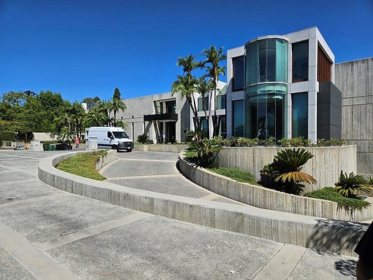 b 5Star 601 Mountain Dr Beverly Hills