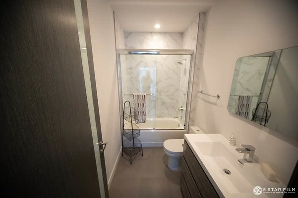 5Star - 6680 Bathroom 2