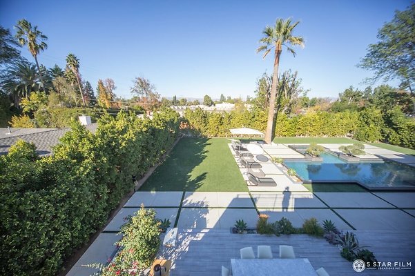 5Star - 6680 Backyard 1