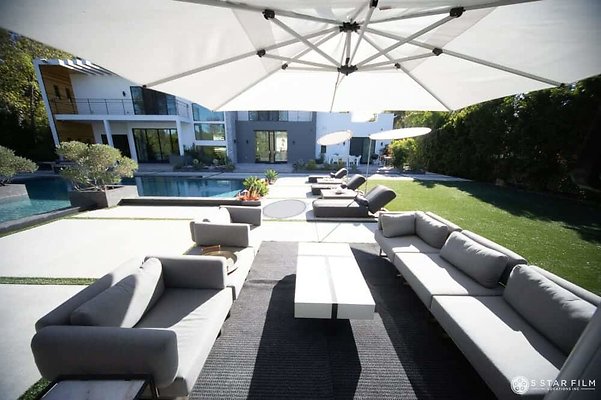 5Star - 6680 Patio 3