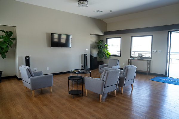 4301 Empire Ave, Burbank CA 91505-62