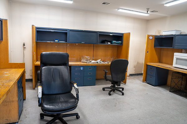 4301 Empire Ave, Burbank CA 91505-66