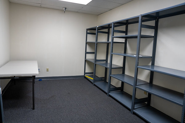 4301 Empire Ave, Burbank CA 91505-40