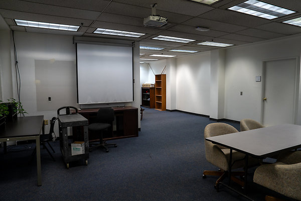 4301 Empire Ave, Burbank CA 91505-27