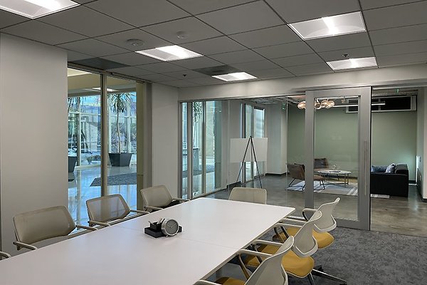 10635SantaMonicaBlvd145WSte0005