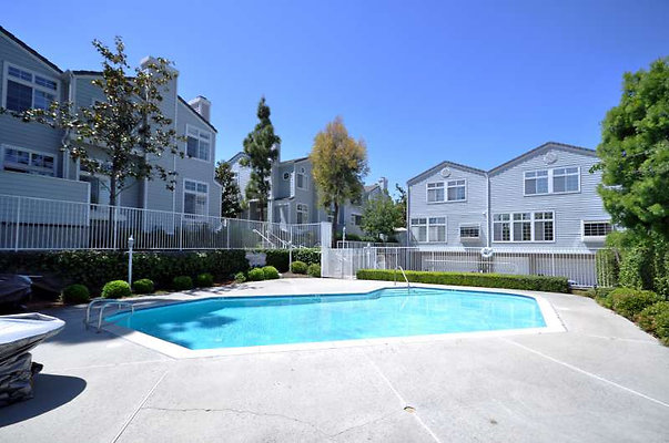 8795 pool 4