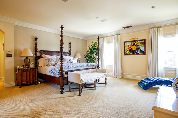 UNIVERSAL-D242-HP-44