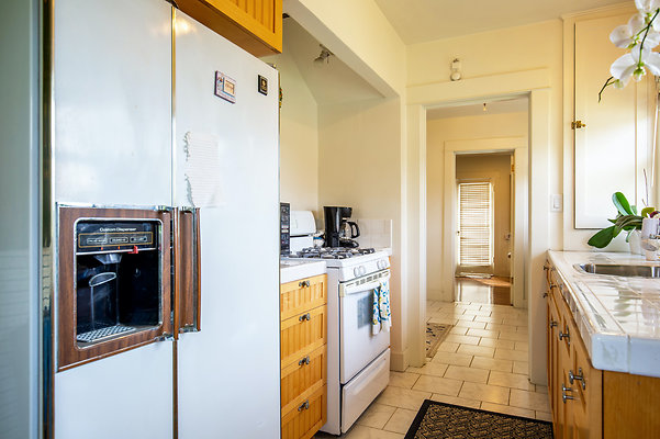 UNIVERSAL-D242-HP-73