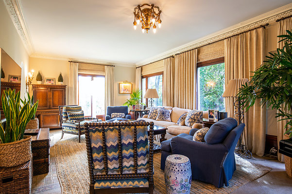 UNIVERSAL-D242-HP-18