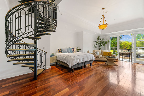 UNIVERSAL-B524-BH*-70