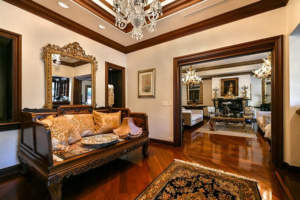 UNIVERSAL-B524-BH*-23 UNIVERSAL-B524-BH*-23