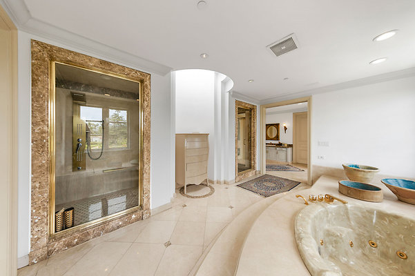 UNIVERSAL-B524-BH*-84