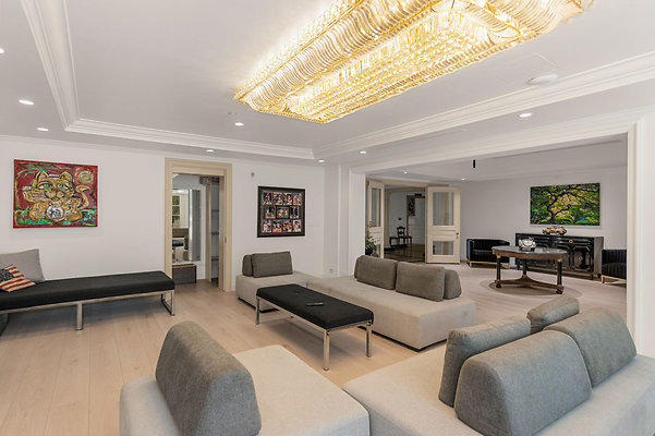 UNIVERSAL-B524-BH*-107