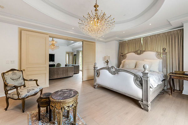 UNIVERSAL-B524-BH*-89