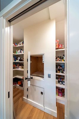 13964 pantry 1