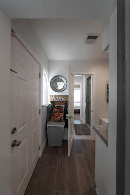 11410 mudroom 1
