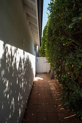 12928 garden 1 12928 garden 1