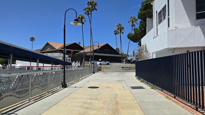 123256 (Small) 123256 (Small)