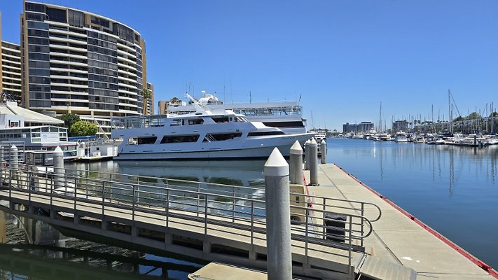 124036 (Small) 124036 (Small)