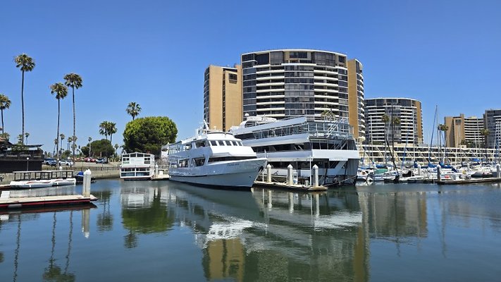 124152 (Small) 124152 (Small)