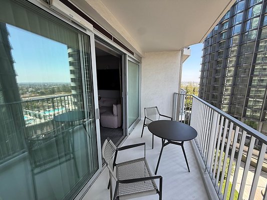 th IMG 2305 th IMG 2305