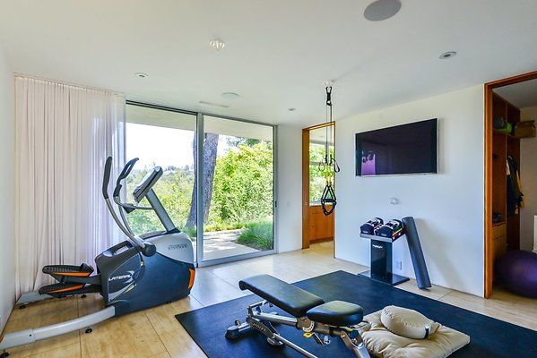 UNIVERSAL-A984-EN-57 UNIVERSAL-A984-EN-57