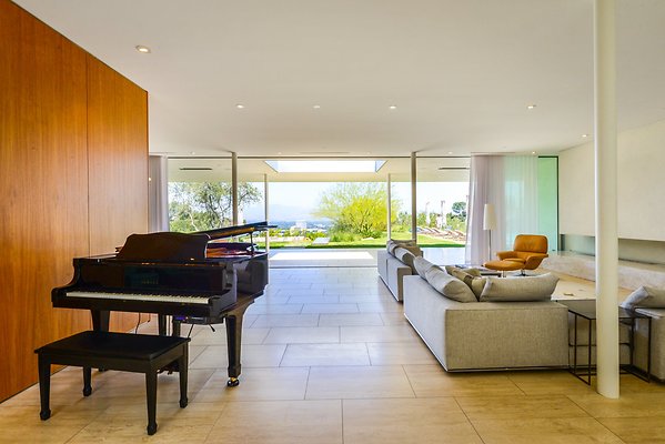 UNIVERSAL-A984-EN-18 UNIVERSAL-A984-EN-18