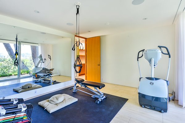 UNIVERSAL-A984-EN-58 UNIVERSAL-A984-EN-58