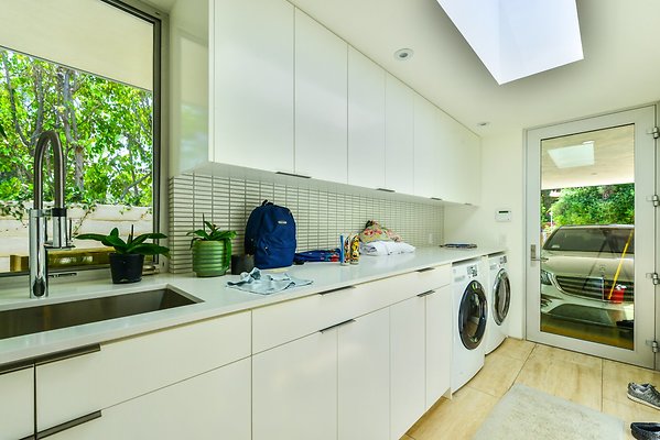 UNIVERSAL-A984-EN-69 UNIVERSAL-A984-EN-69