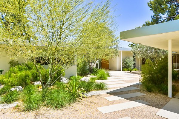 UNIVERSAL-A984-EN-5 UNIVERSAL-A984-EN-5