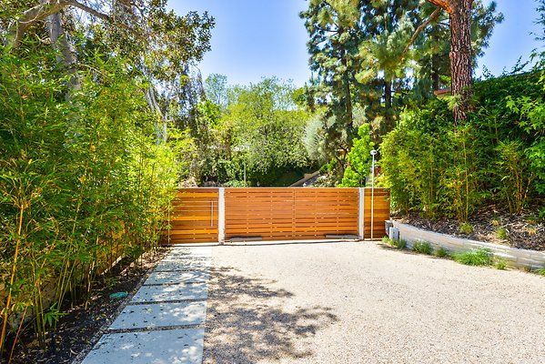 UNIVERSAL-A984-EN-104 UNIVERSAL-A984-EN-104