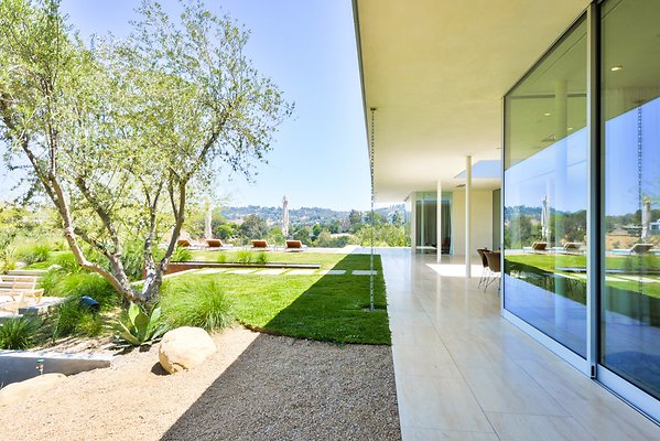 UNIVERSAL-A984-EN-102 UNIVERSAL-A984-EN-102