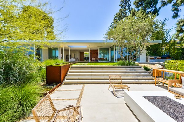 UNIVERSAL-A984-EN-85 UNIVERSAL-A984-EN-85