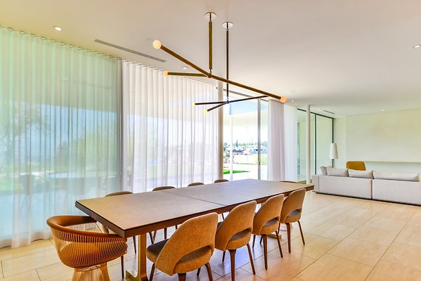 UNIVERSAL-A984-EN-29 UNIVERSAL-A984-EN-29