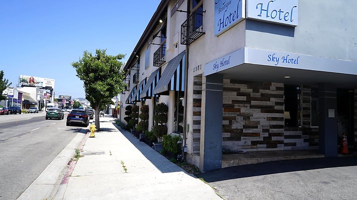 Sky Hotel