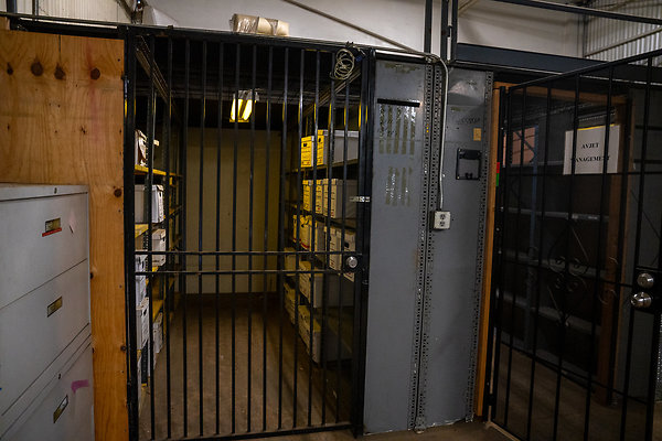 4301 Empire Ave, Burbank CA 91505-30 4301 Empire Ave, Burbank CA 91505-30