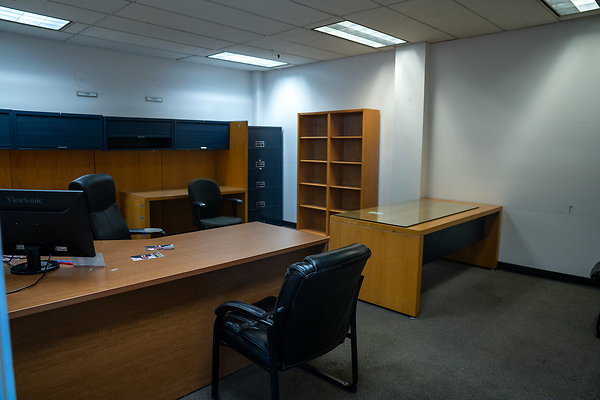 4301 Empire Ave, Burbank CA 91505-15 4301 Empire Ave, Burbank CA 91505-15