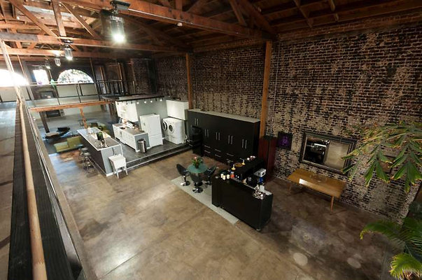 9042 living 1 9042 living 1