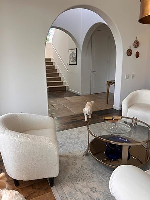 3BD3E01A-19B1-4A83-80E8-0E722E6B5172  3BD3E01A-19B1-4A83-80E8-0E722E6B5172