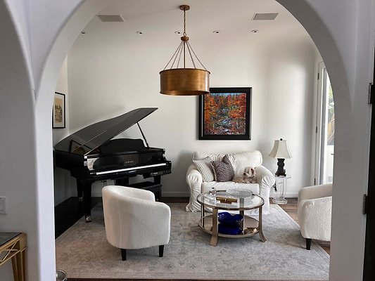 C612E9D6-E1AA-4CA0-A90A-869C763B9F4F  C612E9D6-E1AA-4CA0-A90A-869C763B9F4F