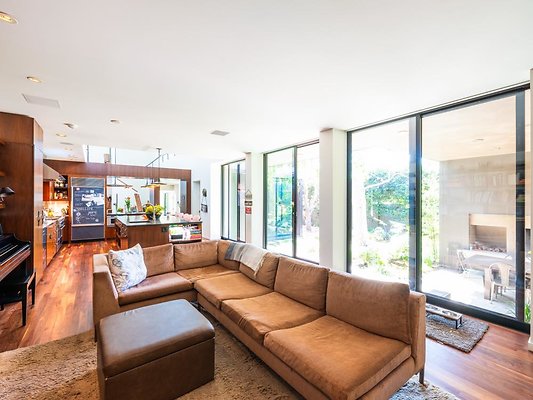 6adscn 009 6adscn 009