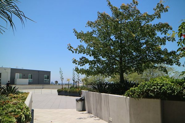 CapEquityModernHollywoodVacantWeWork15 CapEquityModernHollywoodVacantWeWork15