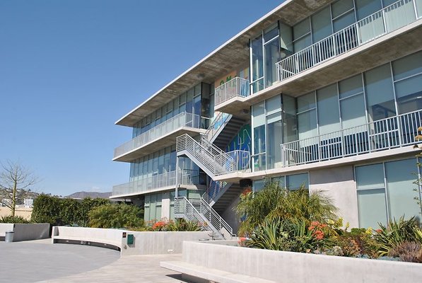 CapEquityModernHollywoodVacantWeWork11 CapEquityModernHollywoodVacantWeWork11