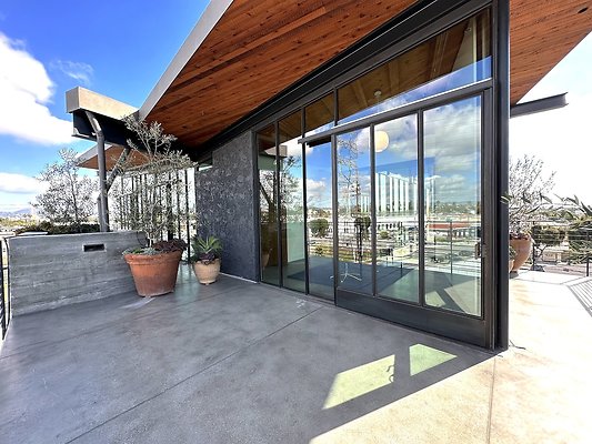 WESTSIDE LOCATIONS 69 WESTSIDE LOCATIONS 69