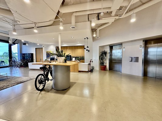 WESTSIDE LOCATIONS 100