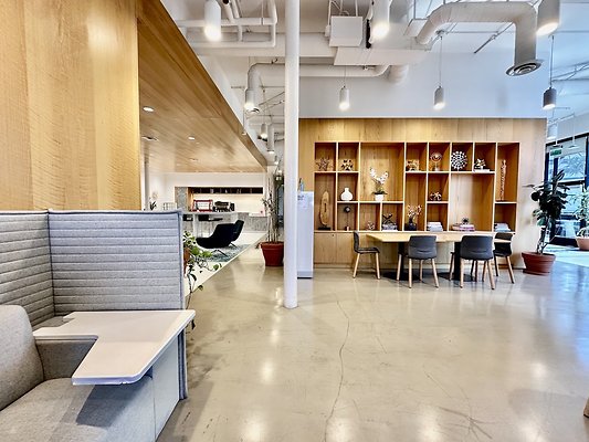 WESTSIDE LOCATIONS 127