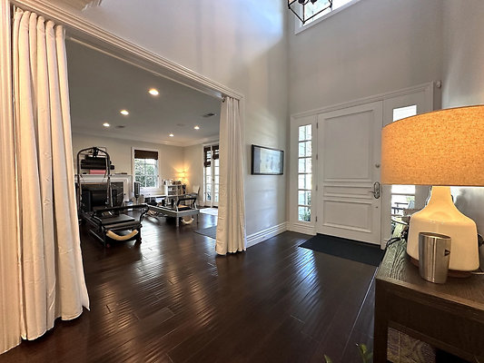 UNIVERSAL-CW211-CHV-23