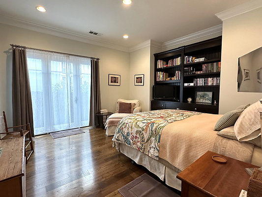 UNIVERSAL-CW183-CHV-51